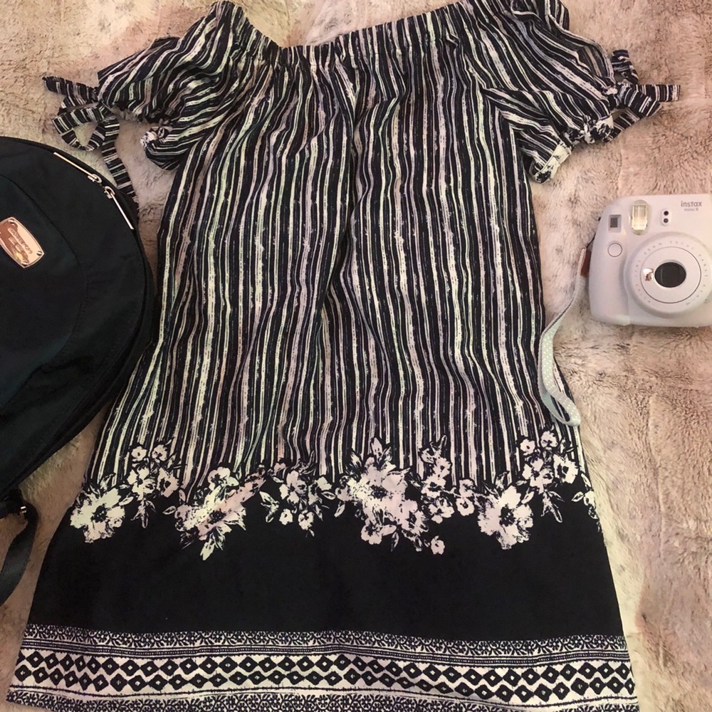 NWOT Navy and White Off-Shoulder Dress